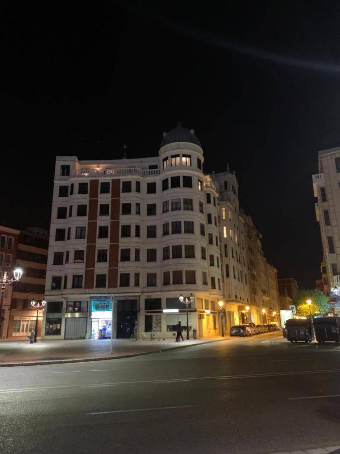 Апартаменти Mirando A La Catedral Desde Plaza Vega Бургос Екстер'єр фото